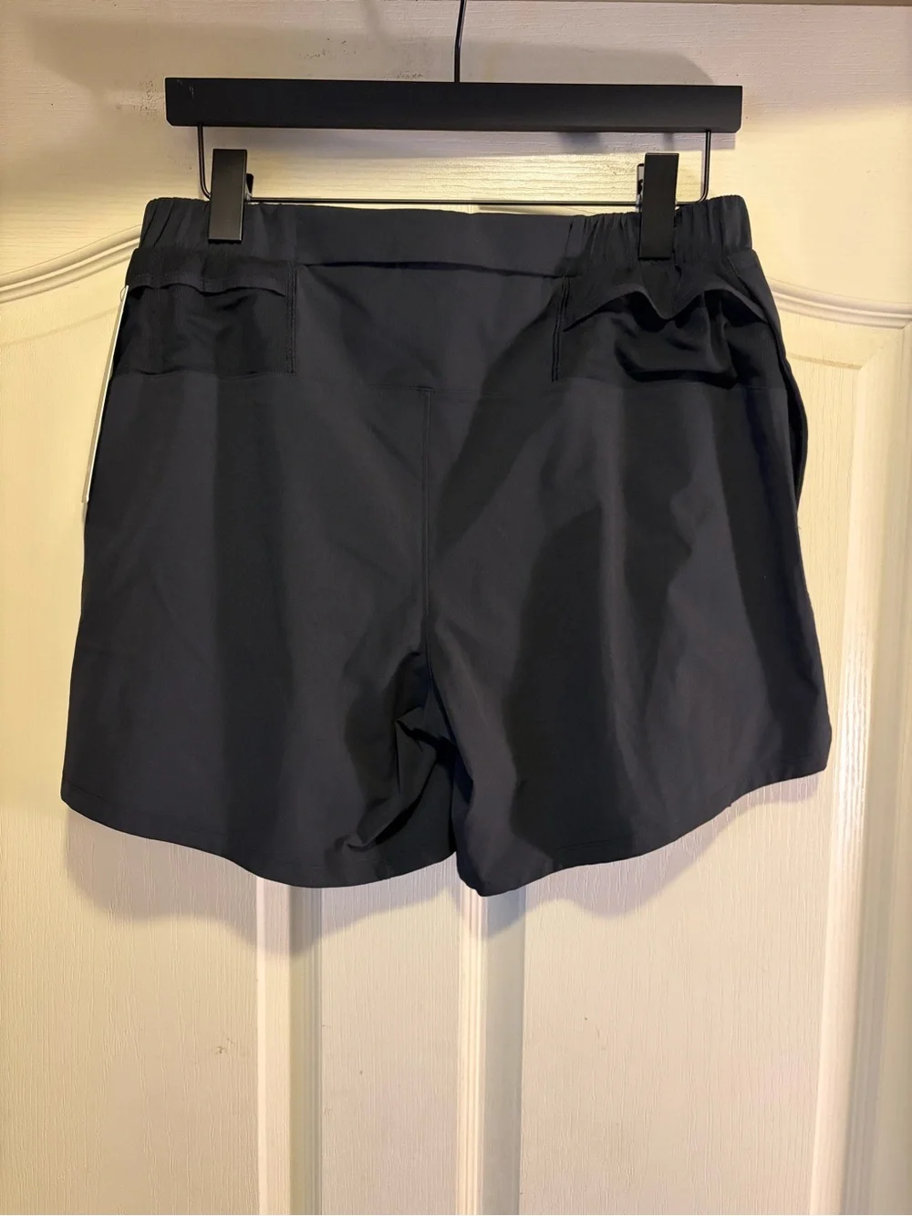 Lululemon Mens “Multi-Pocket” Trail Running Short 6” Inseam w/ Liner (L)